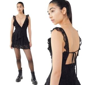 UO Lioness Love You And Leave You Lace Mini Dress Size M Whimsigoth Fairygrunge